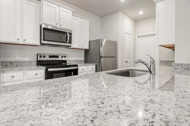 Building Photo - 8207 Burnt Orchid Dr