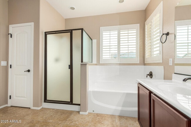 Building Photo - 3540 E Mesquite St