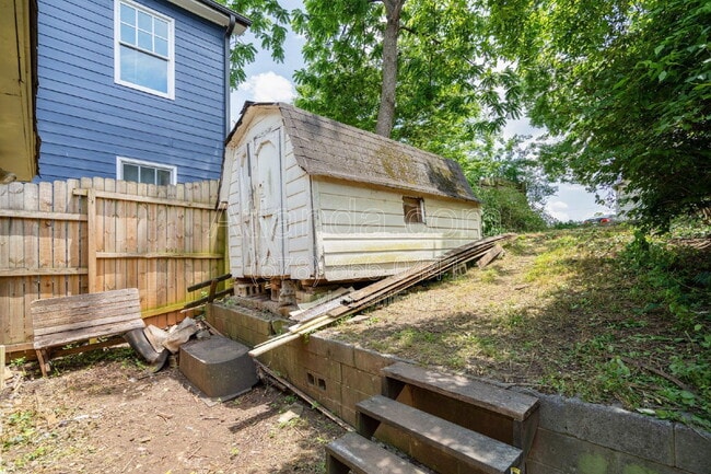 Building Photo - 153 Little St SE