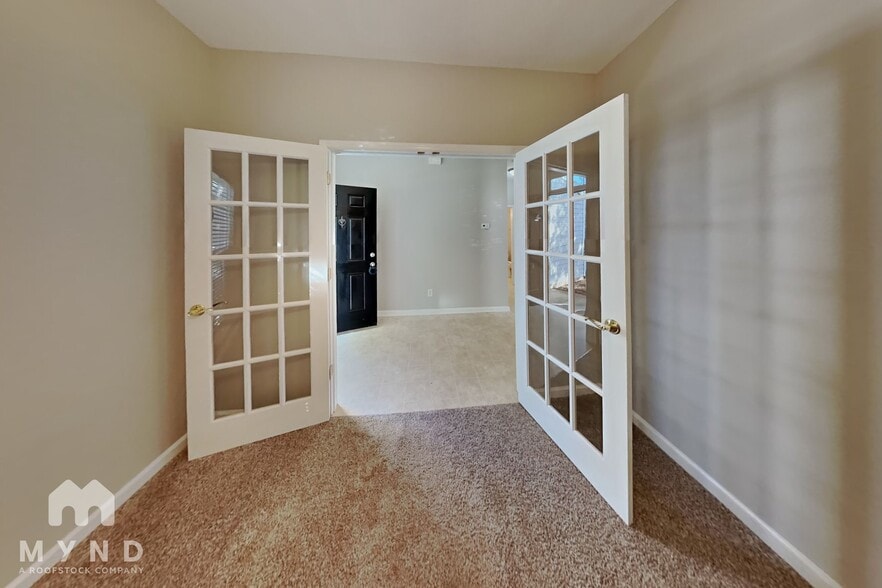 Building Photo - 12015 Creek Turn Dr