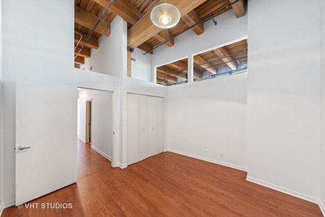 Building Photo - 1750 N Wolcott Ave