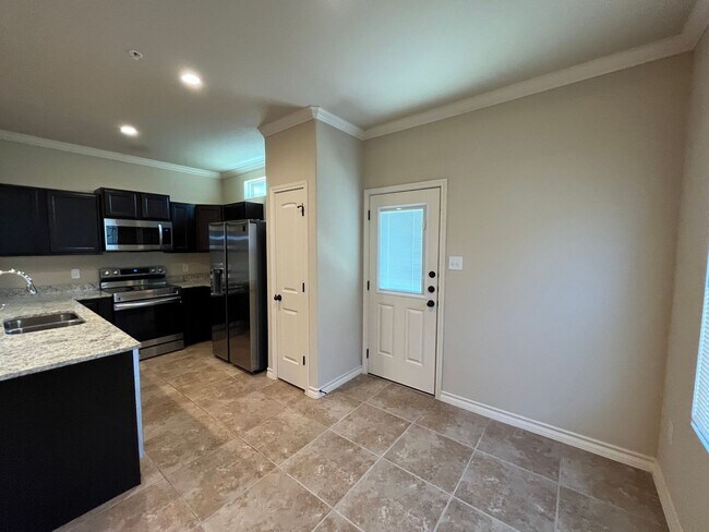 Building Photo - 13903 Annas Way #105, San Antonio, TX. 78233