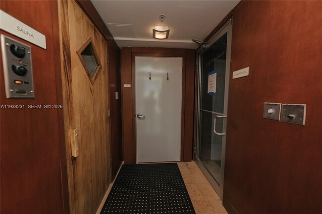 Building Photo - 31 SE 5th St