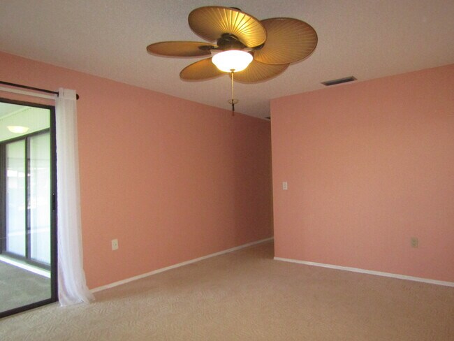 Building Photo - 5822 Jackson Ln