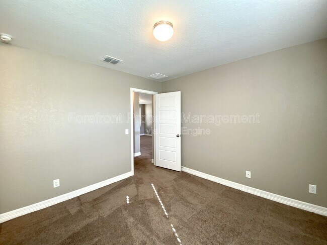Building Photo - 1206 Ranch Falls