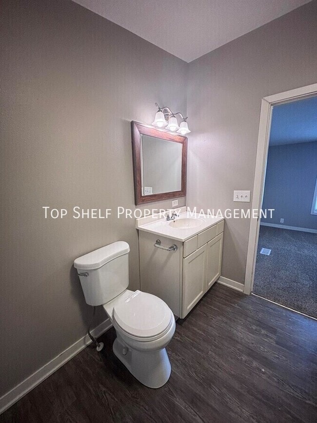 Building Photo - 510 S 4th St