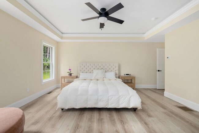 Building Photo - 1332 S Rd