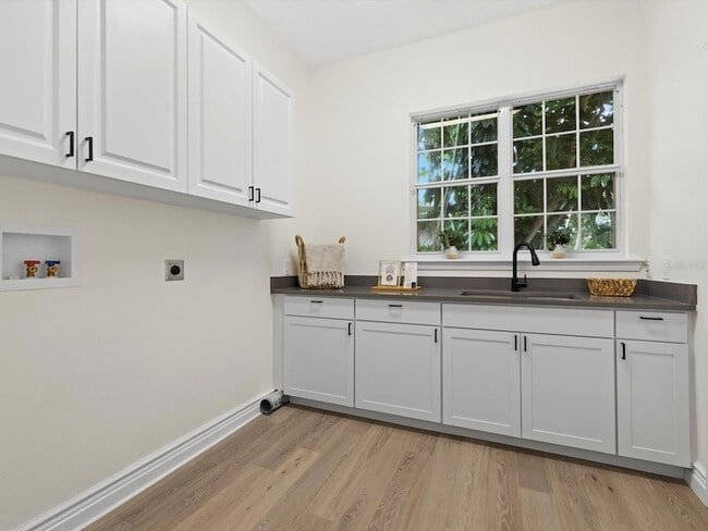 Building Photo - 1707 Caribbean Dr
