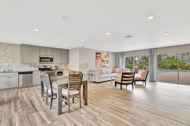 Building Photo - 2121 S Ocean Blvd
