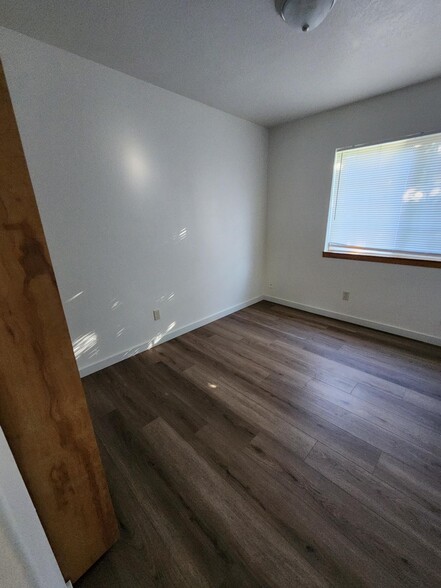 Building Photo - 2580 Lyon St SE