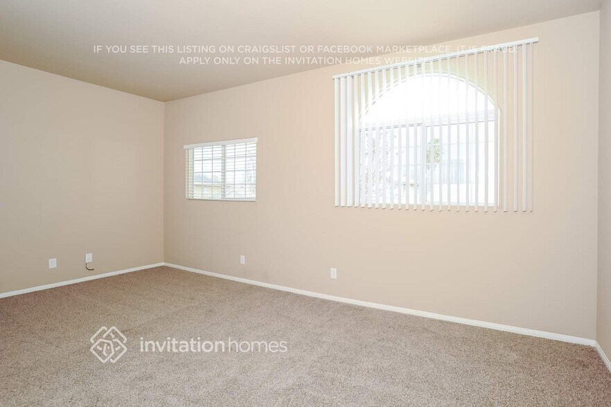 Building Photo - 4208 Sungate Dr
