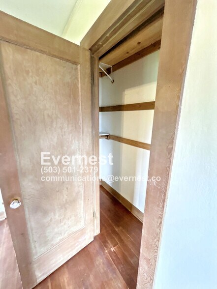 Building Photo - 22 NE 69th Ave