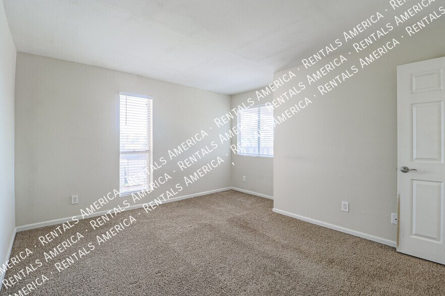 Building Photo - 4354 N 82nd St