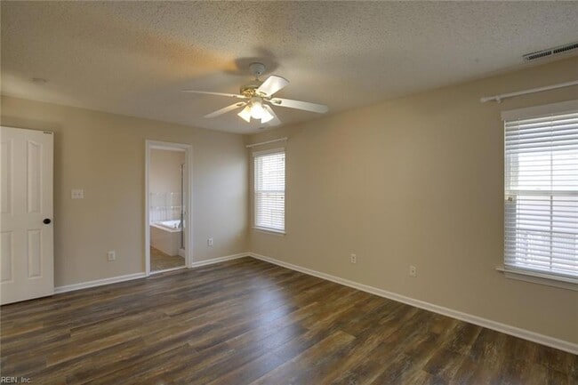 Building Photo - 708 Fallcreek Run