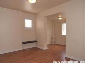 Building Photo - Salt Lake Cottage home 3 bed, 2 baths