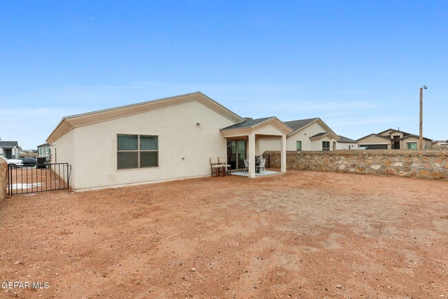 Building Photo - 15252 Apex Ct