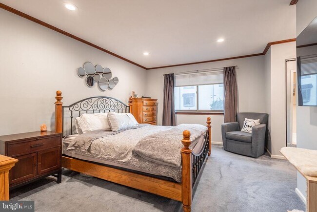 Building Photo - 3473 E Gate Pl