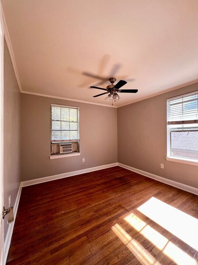 Building Photo - Charming Newly Remodeled 2bd/1ba on Cooper...