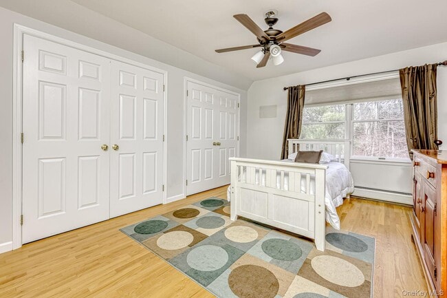 Building Photo - 22 Golden Rd