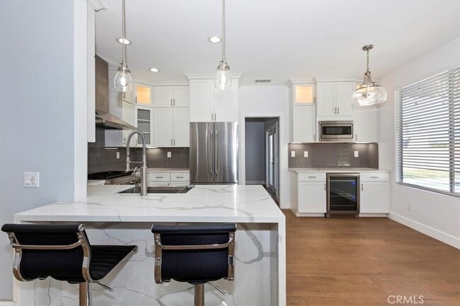 Building Photo - 2446 Cll Bienvenida