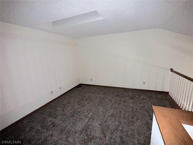 Building Photo - 1902 Aster