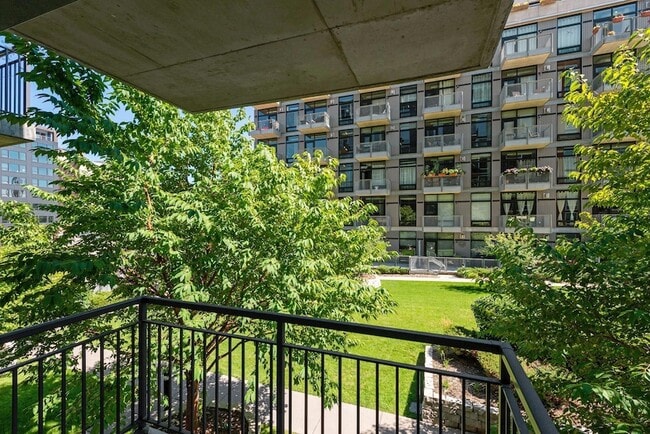 Building Photo - 730 N 4th St