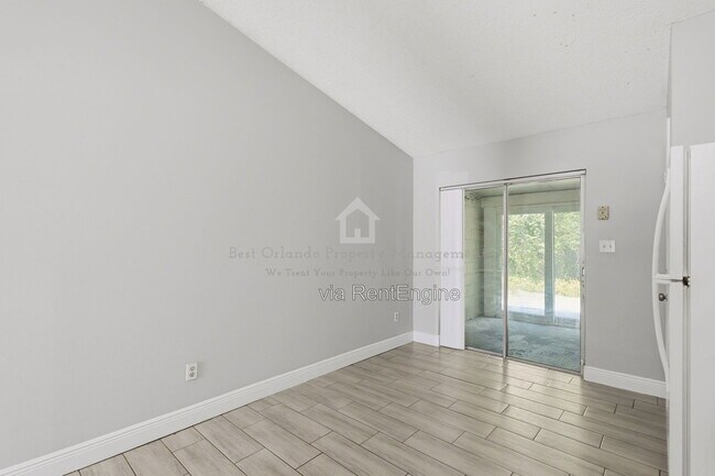 Building Photo - 1950 Bonneville Dr