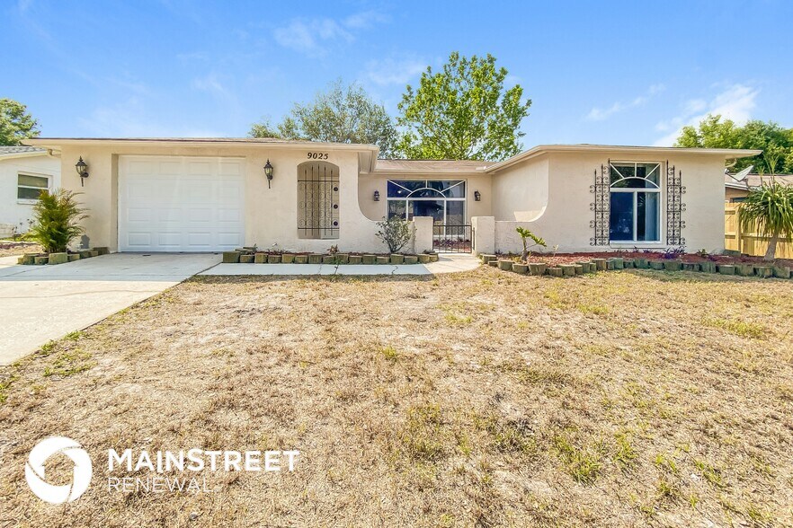 Primary Photo - 9025 Collage Ln