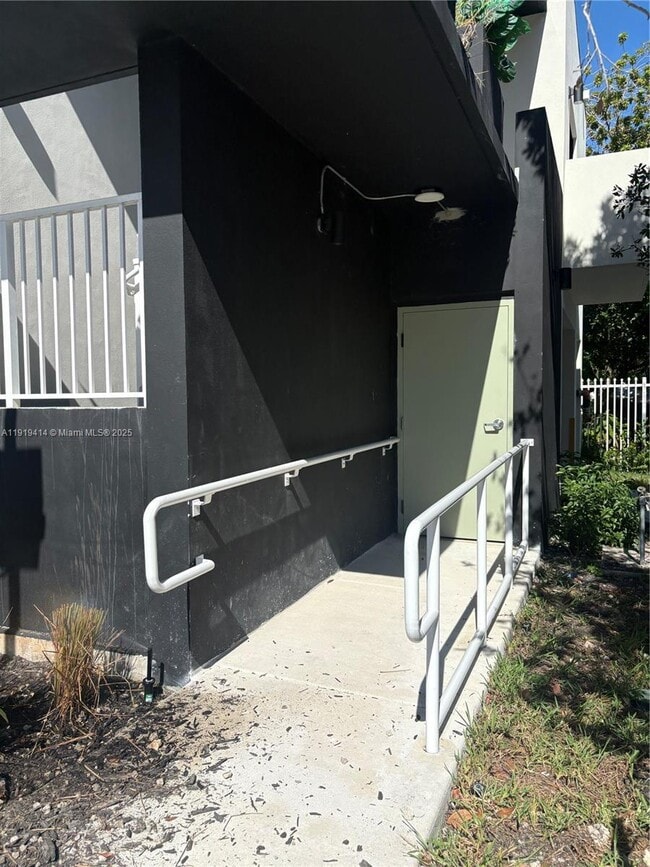 Building Photo - 85 NE 55th St