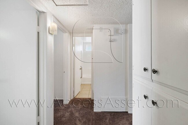 Building Photo - 55+ Community Living – Cozy 2 Bed/1 bath H...