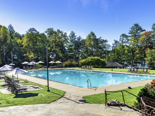 Building Photo - Stunning House w/ Amenities to Camp Lake J...