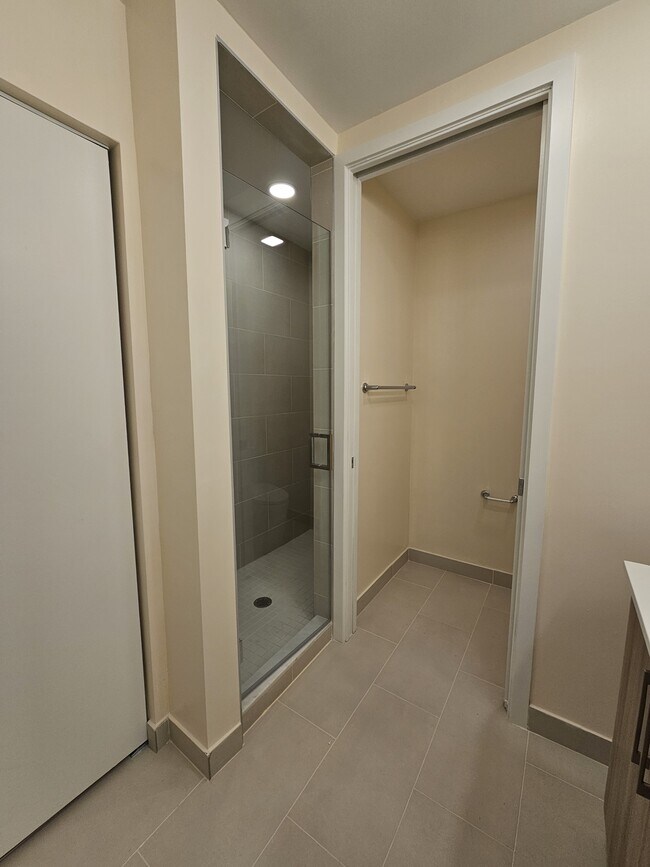 Building Photo - 26589 Rosewood Pointe Dr