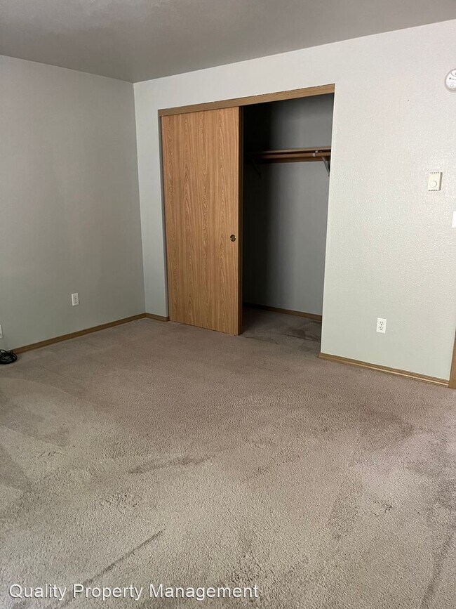 Building Photo - 3 br, 2 bath House - 7909 E Antelope Road