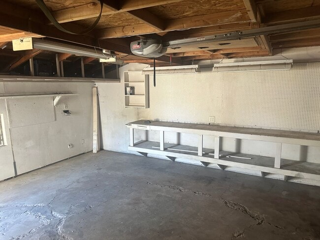 Building Photo - 2518 San Pablo Ave