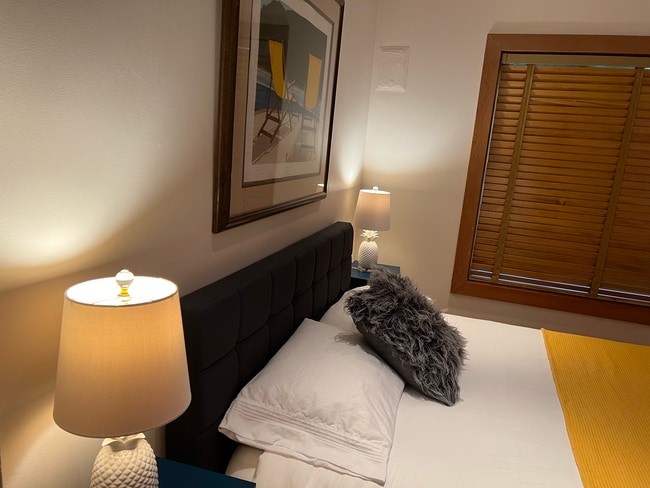 Master bedroom - 1304 Lakeside Ave S