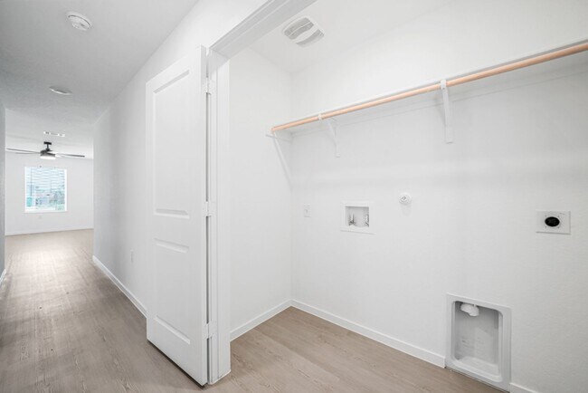 Building Photo - **Experience Modern Living in Valle Sol  T...