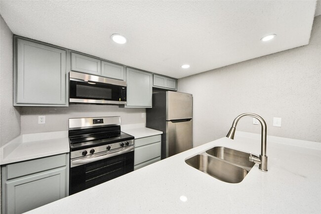 Building Photo - 781 Country Pl Dr