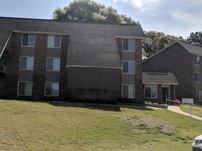 Building Photo - 3807 Pembrook Ct