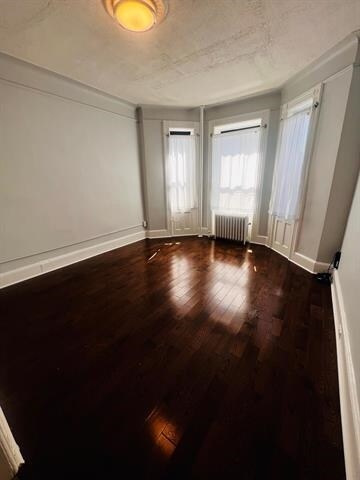 Building Photo - 46 49th St