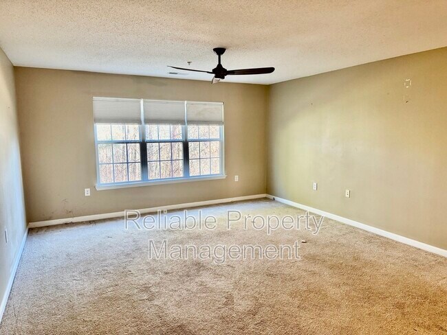 Building Photo - 203 Sturbridge Dr