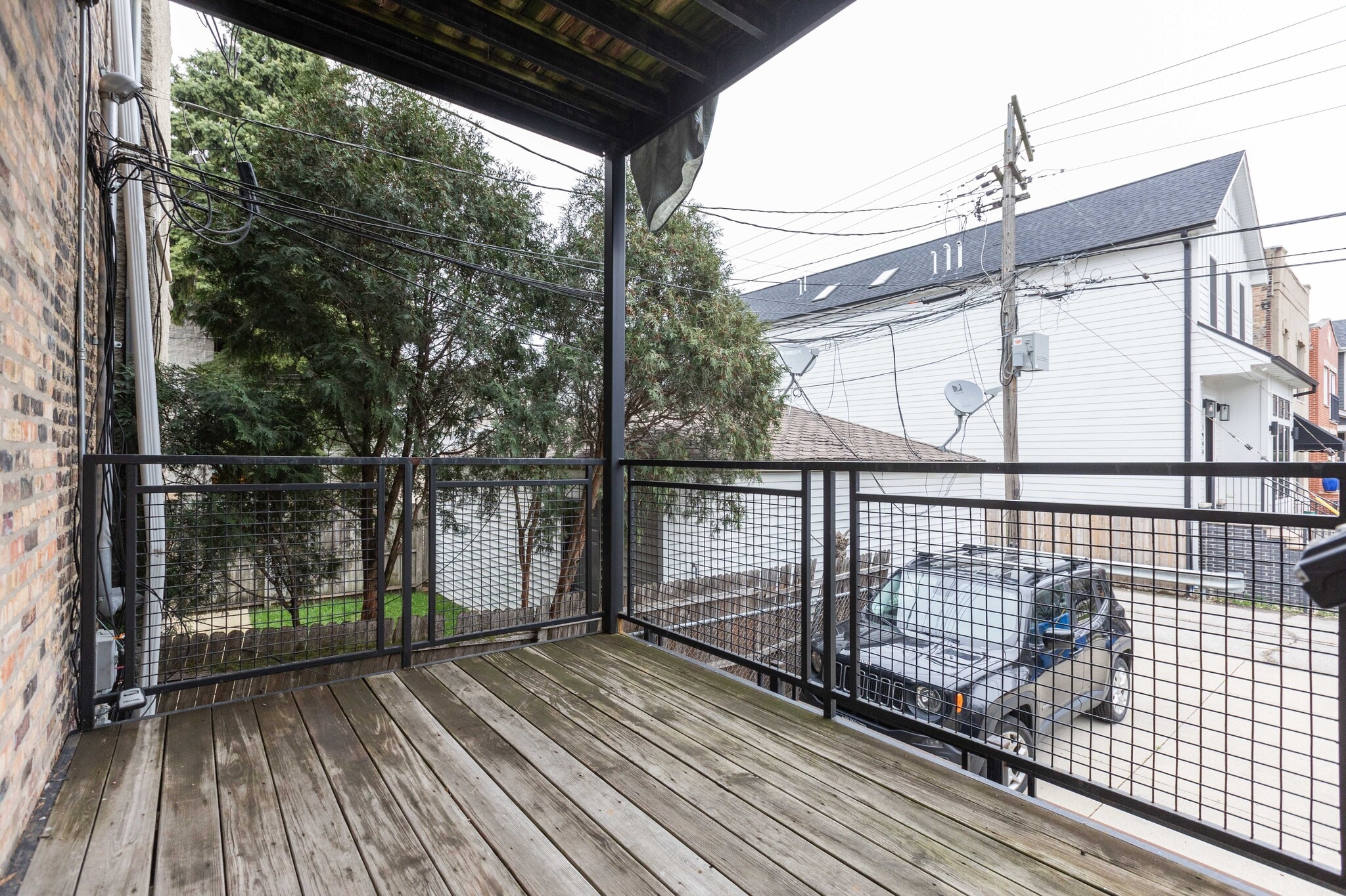 Building Photo - 2835 N Damen Ave