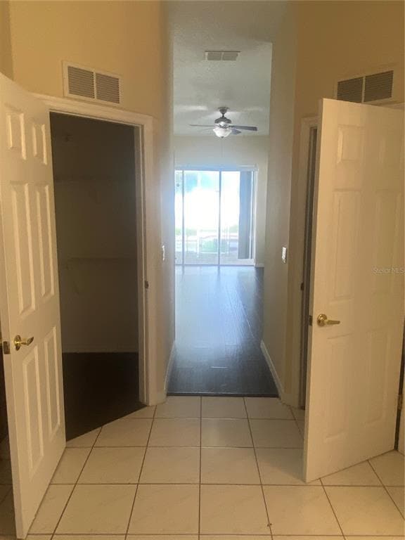 Building Photo - 1351 Distant Oaks Dr