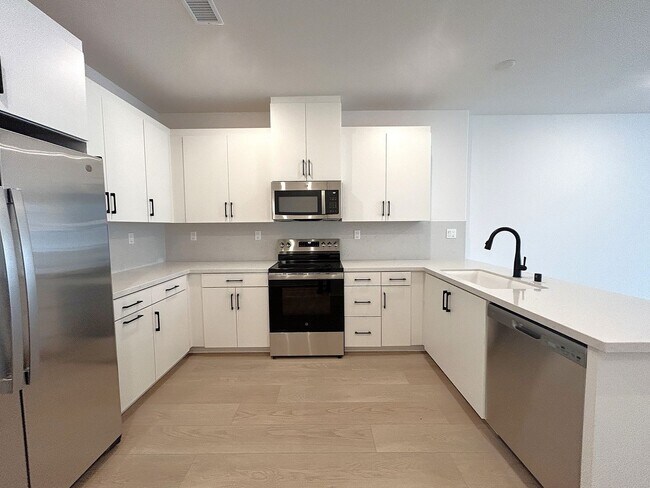 Building Photo - 8444 Milk Thistle Ln