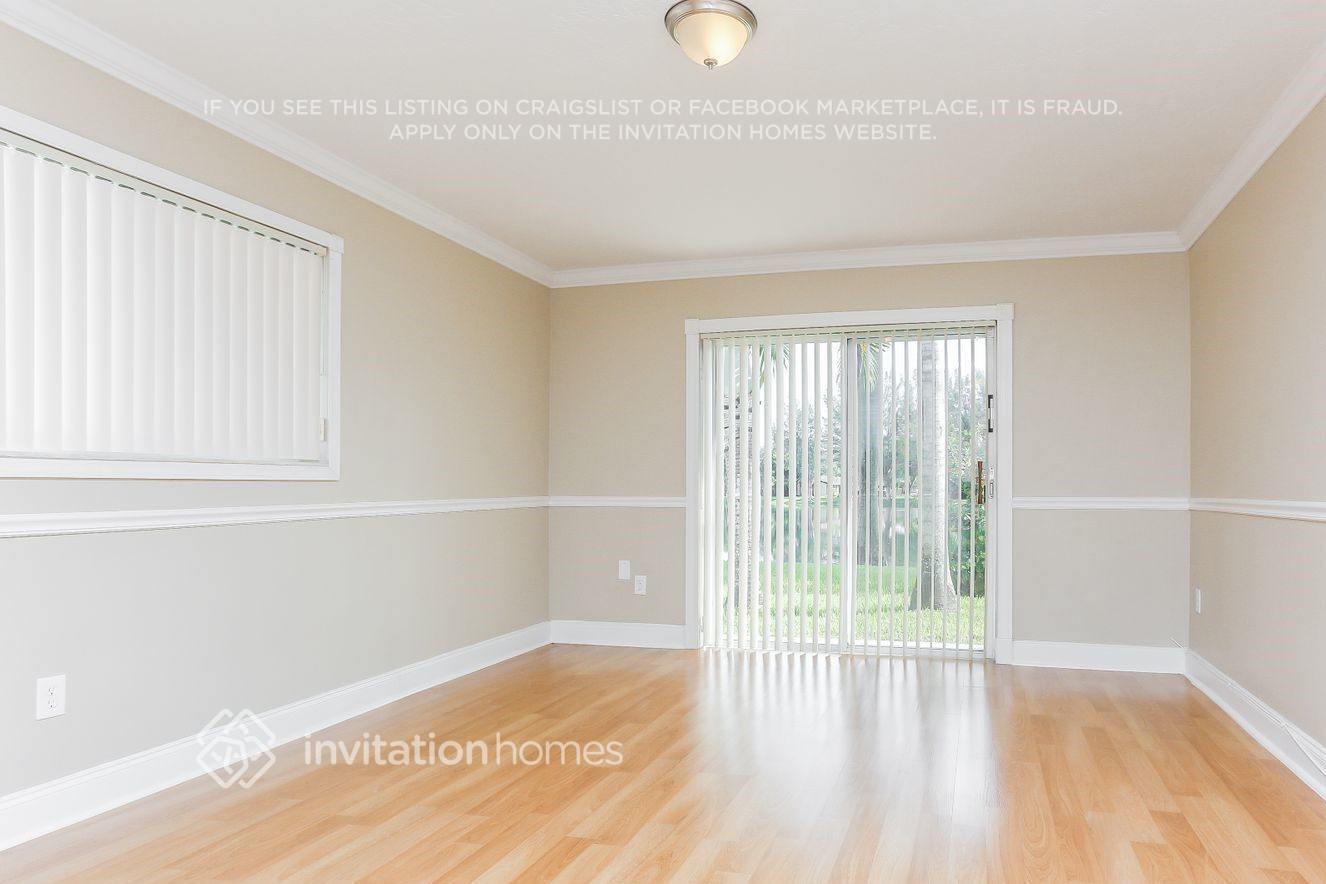 Building Photo - 10331 NW 18th Pl