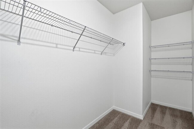 Building Photo - 1467 Riverboat Dr