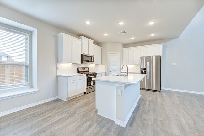 Building Photo - 821 Laguna Grn Ln