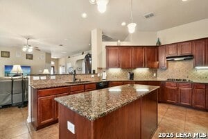 Building Photo - 20506 Ashmont