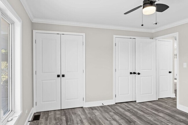 Building Photo - 3BR/2BA Cottage that's on the Rive – Minutes from Downtown Knoxville and Maryville