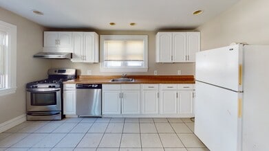 Building Photo - 18-20 Kelley Ct. #18 Brighton