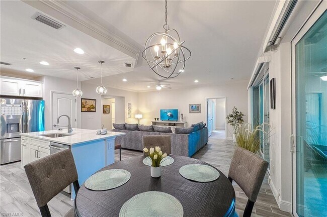 Building Photo - 6940 Avalon Cir